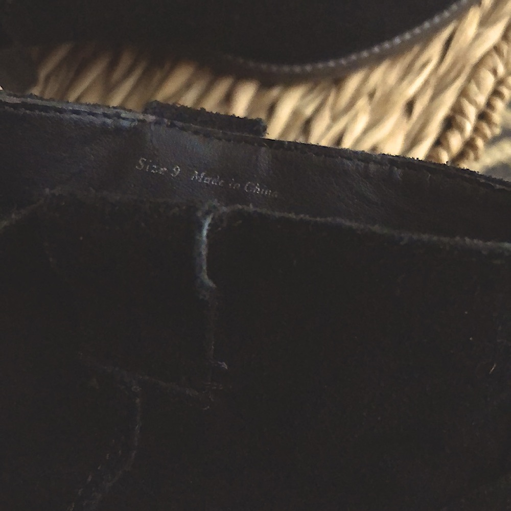 Dolce Vita Size Black Suede Booties - Picture 7 of 7